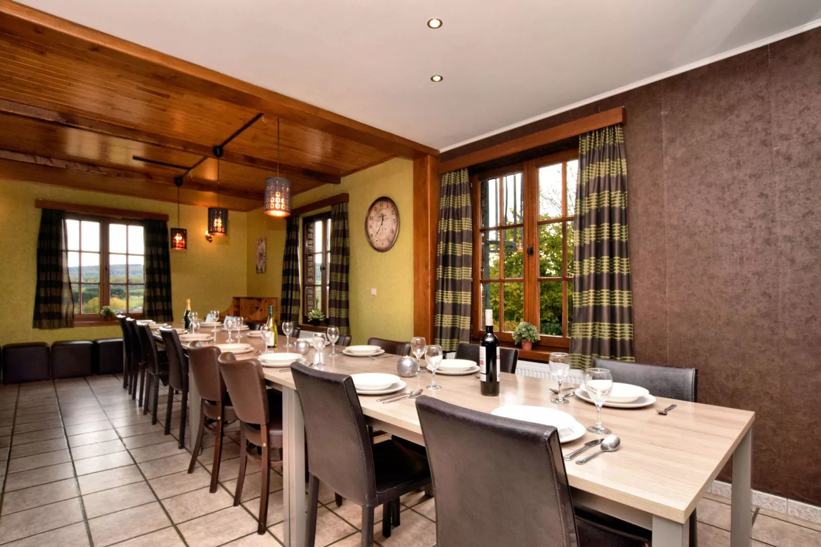 Le Bastillon-Dining room