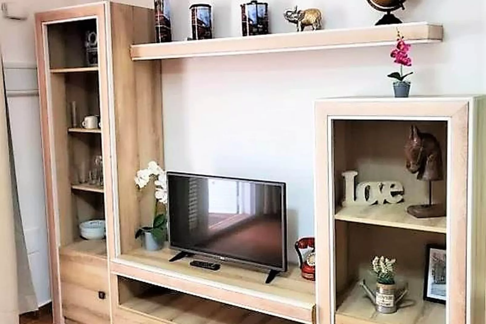 Natura World Duplex con patio privado 1d y 2b-Living room