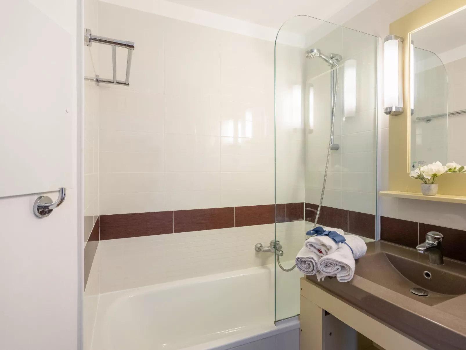 L'Esquinade (G5 130)-Drinnen