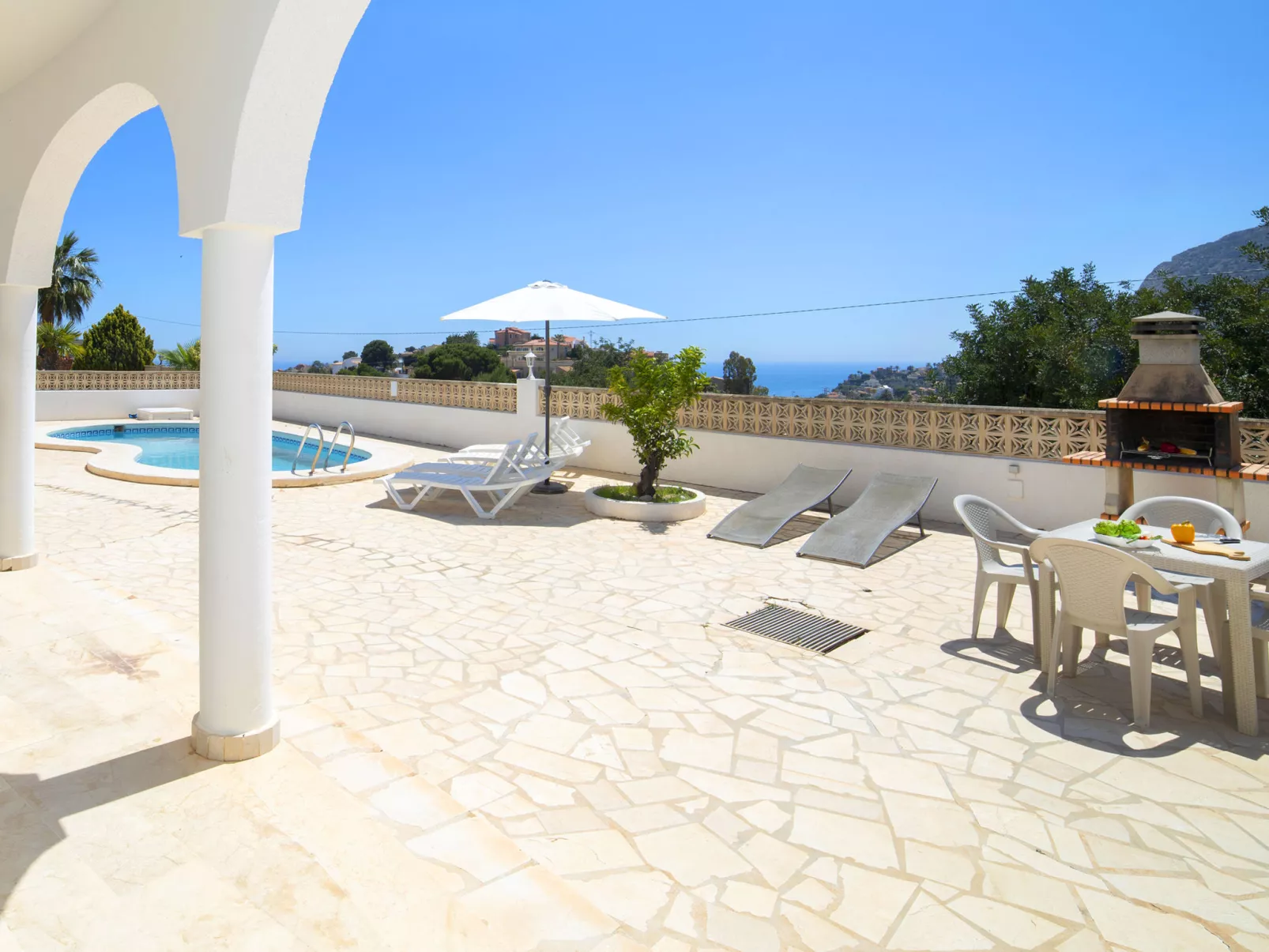 Villa Cassandra-Outside