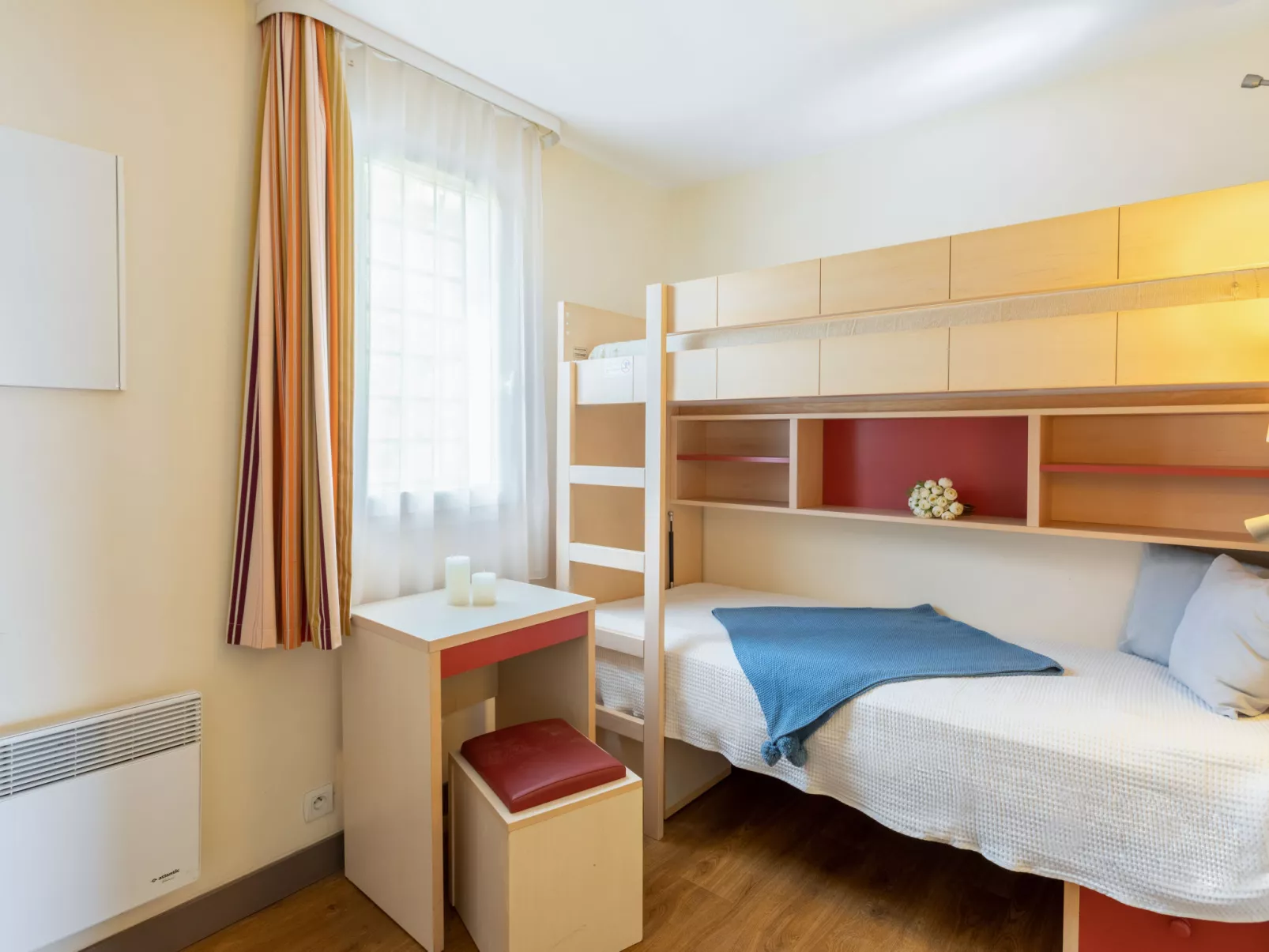 L'Esquinade (G5 130)-Drinnen