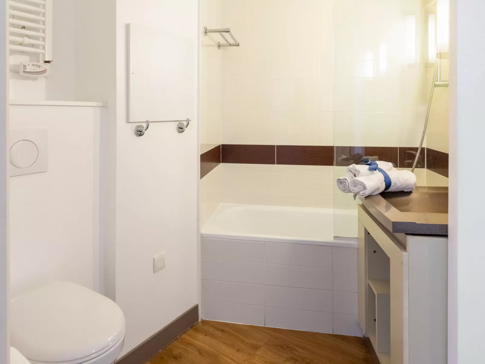 L'Esquinade (G5 130)-Drinnen