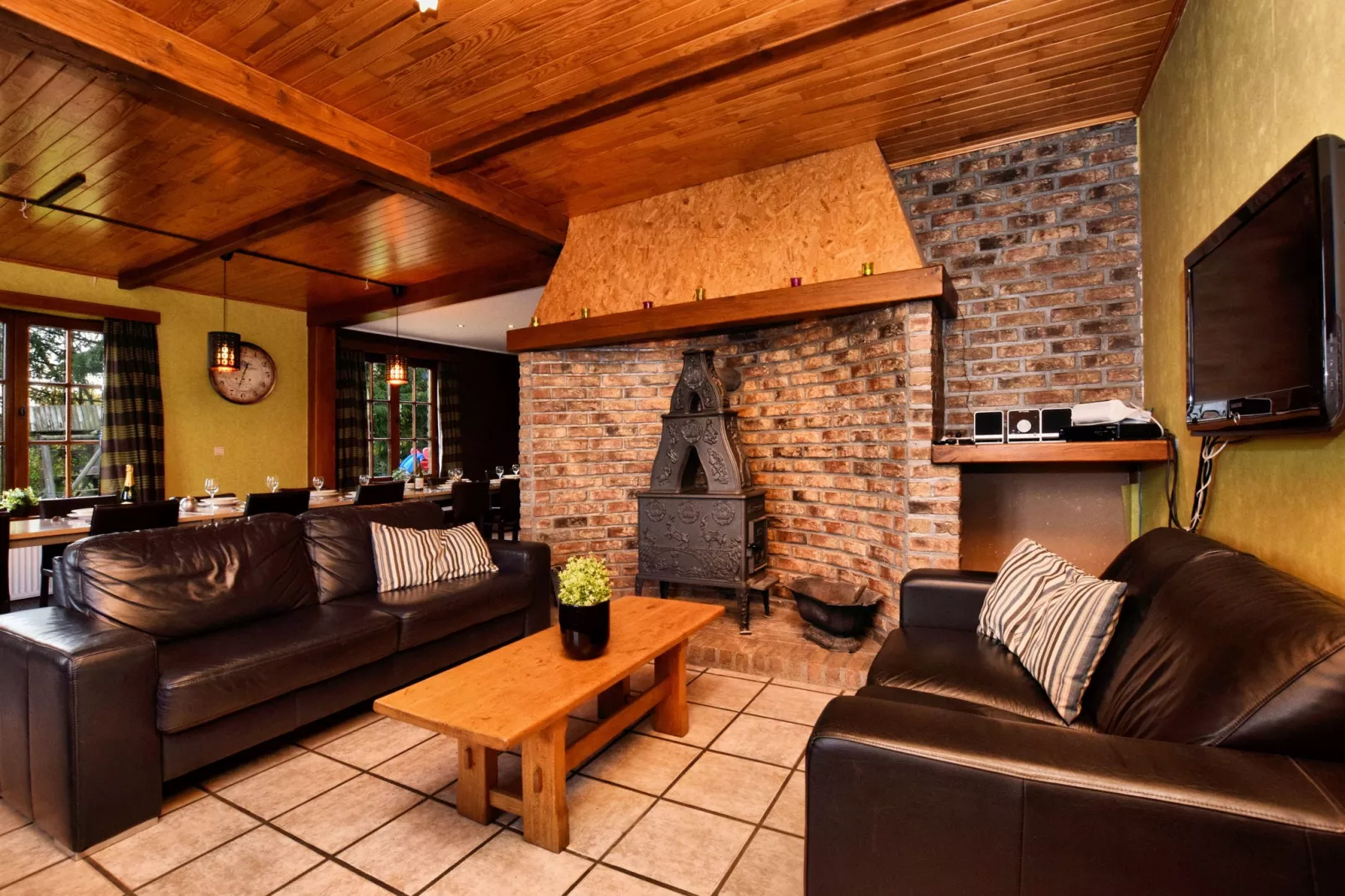 Le Bastillon-Living room