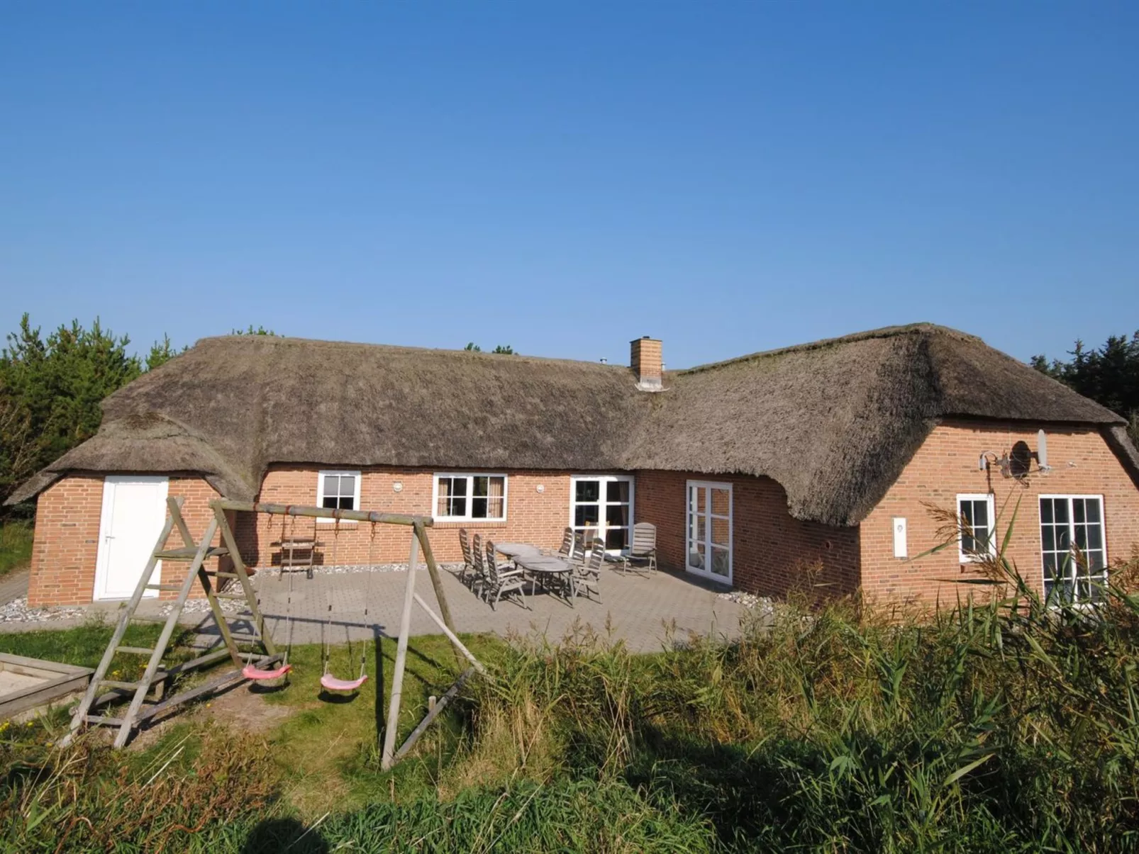 "Hedi" - 900m from the sea-Outside
