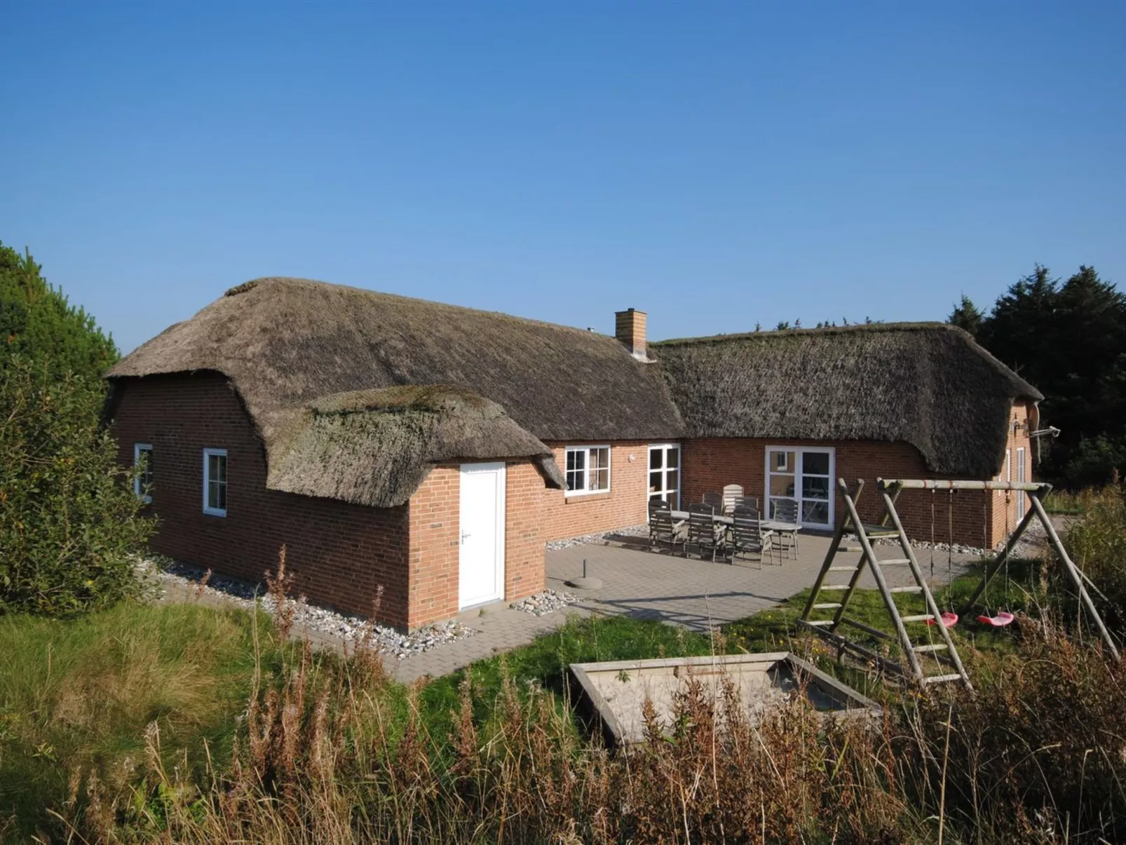 "Hedi" - 900m from the sea-Outside