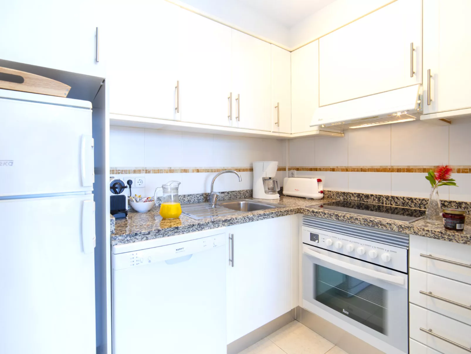 Residencial Jazmines-Drinnen