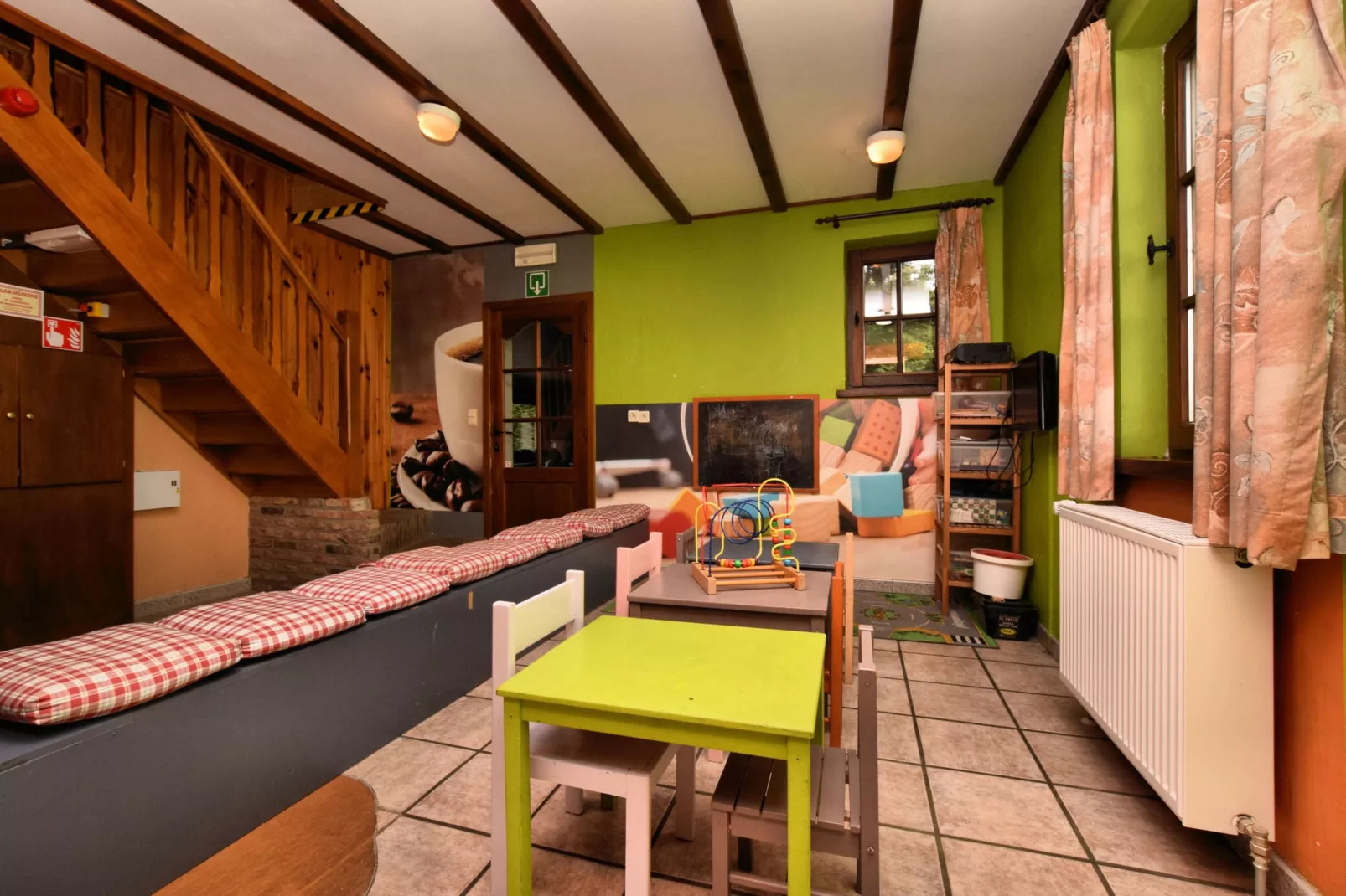 Le Bastillon-Recreation room