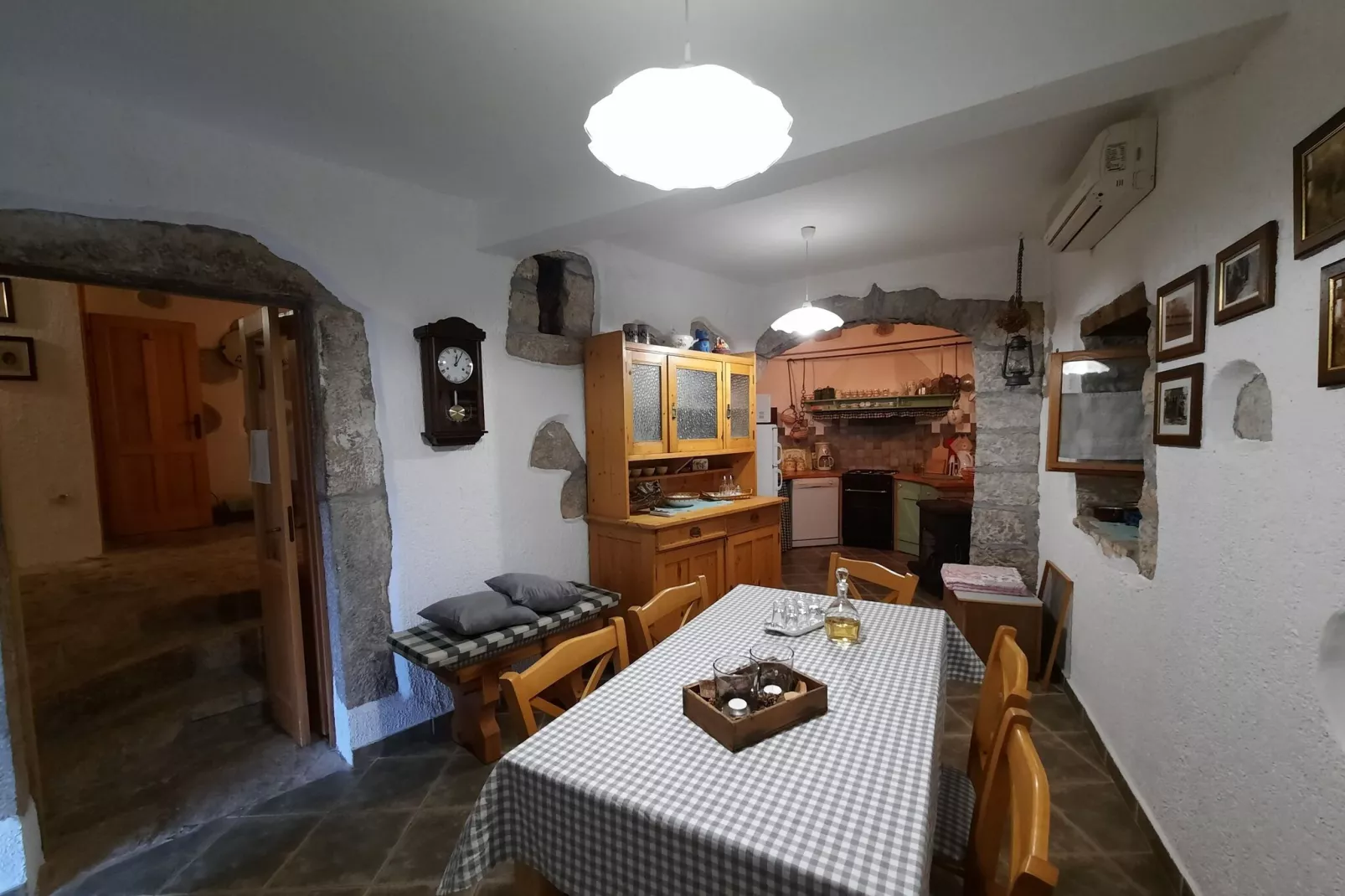 Holiday home Mikleus in Lovrec - Dobrec - ca 113 qm für 4 Erw 2 Kinder max 11 J-Dining room