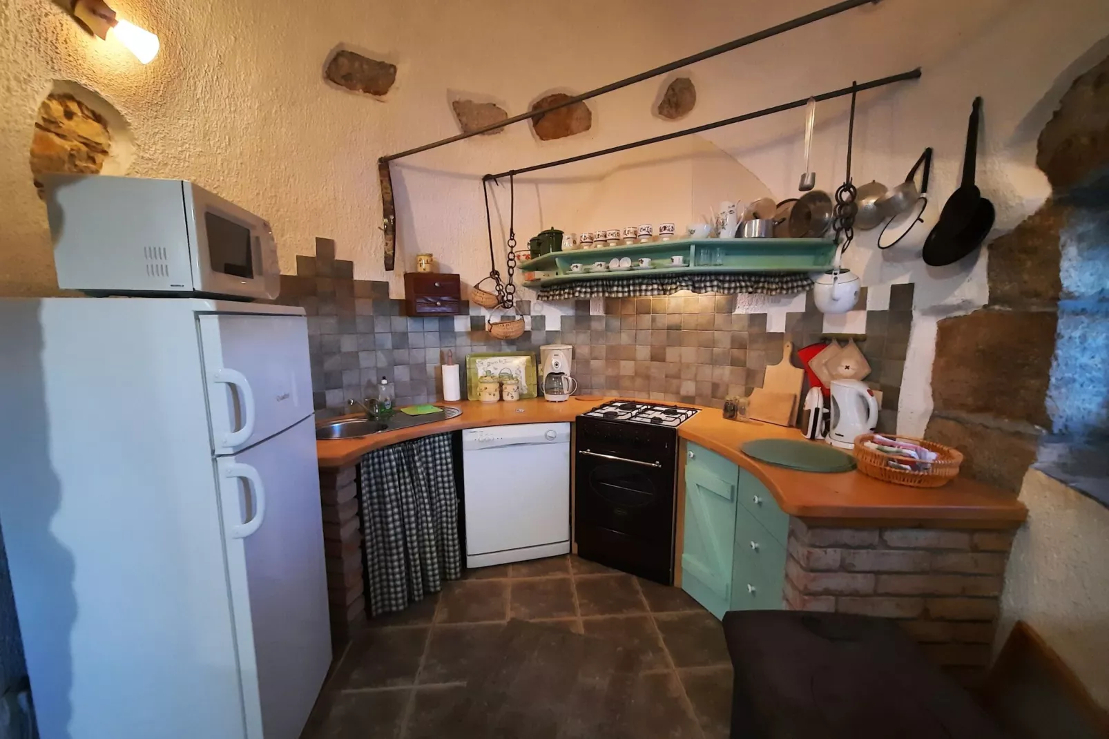 Holiday home Mikleus in Lovrec - Dobrec - ca 113 qm für 4 Erw 2 Kinder max 11 J-Kitchen