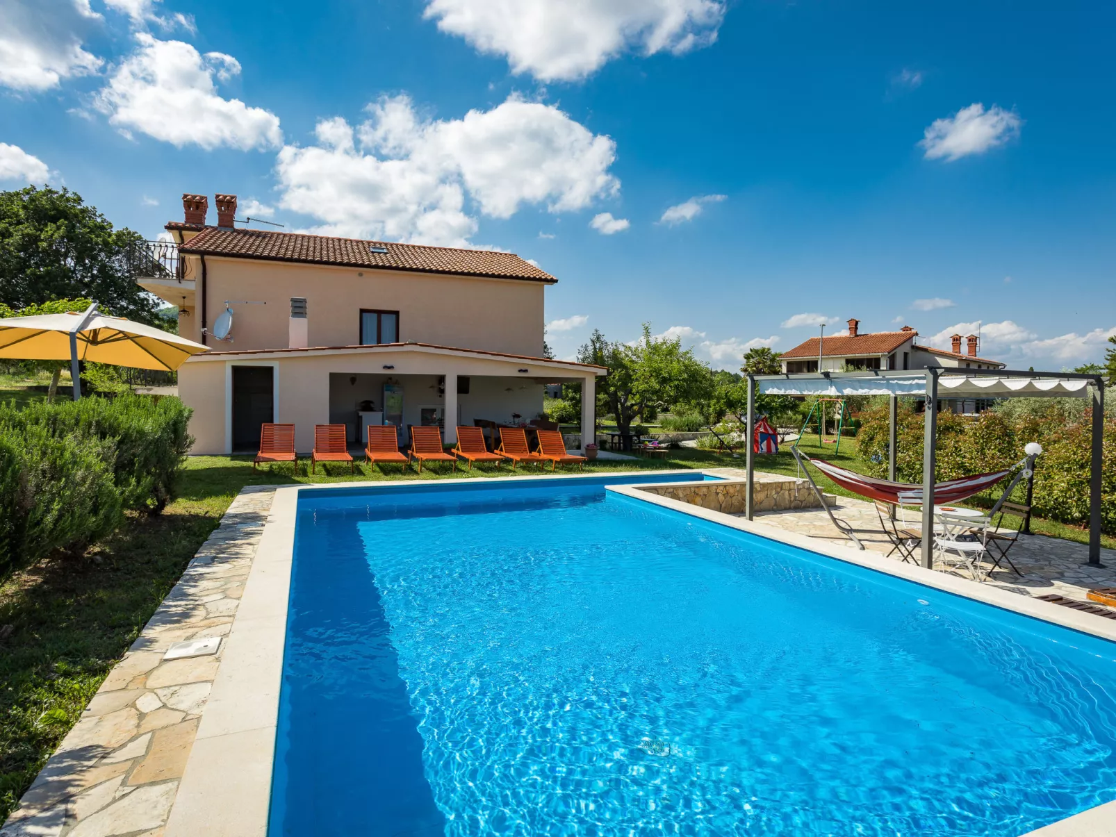 Villa Emanuela-Outside