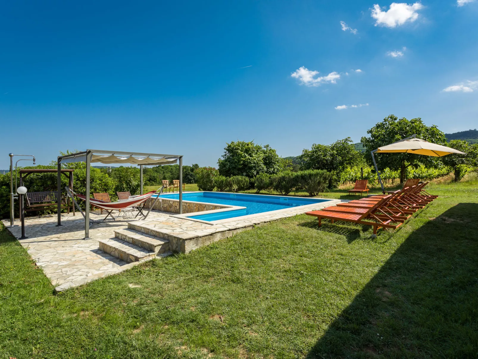 Villa Emanuela-Outside