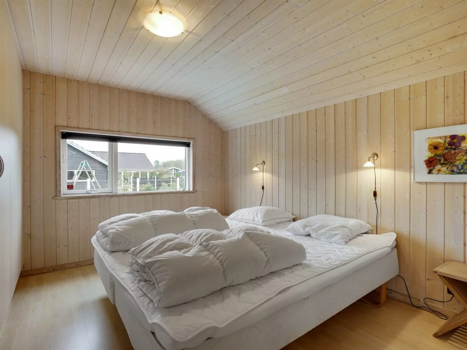 "Enid" - 700m from the sea-Inside