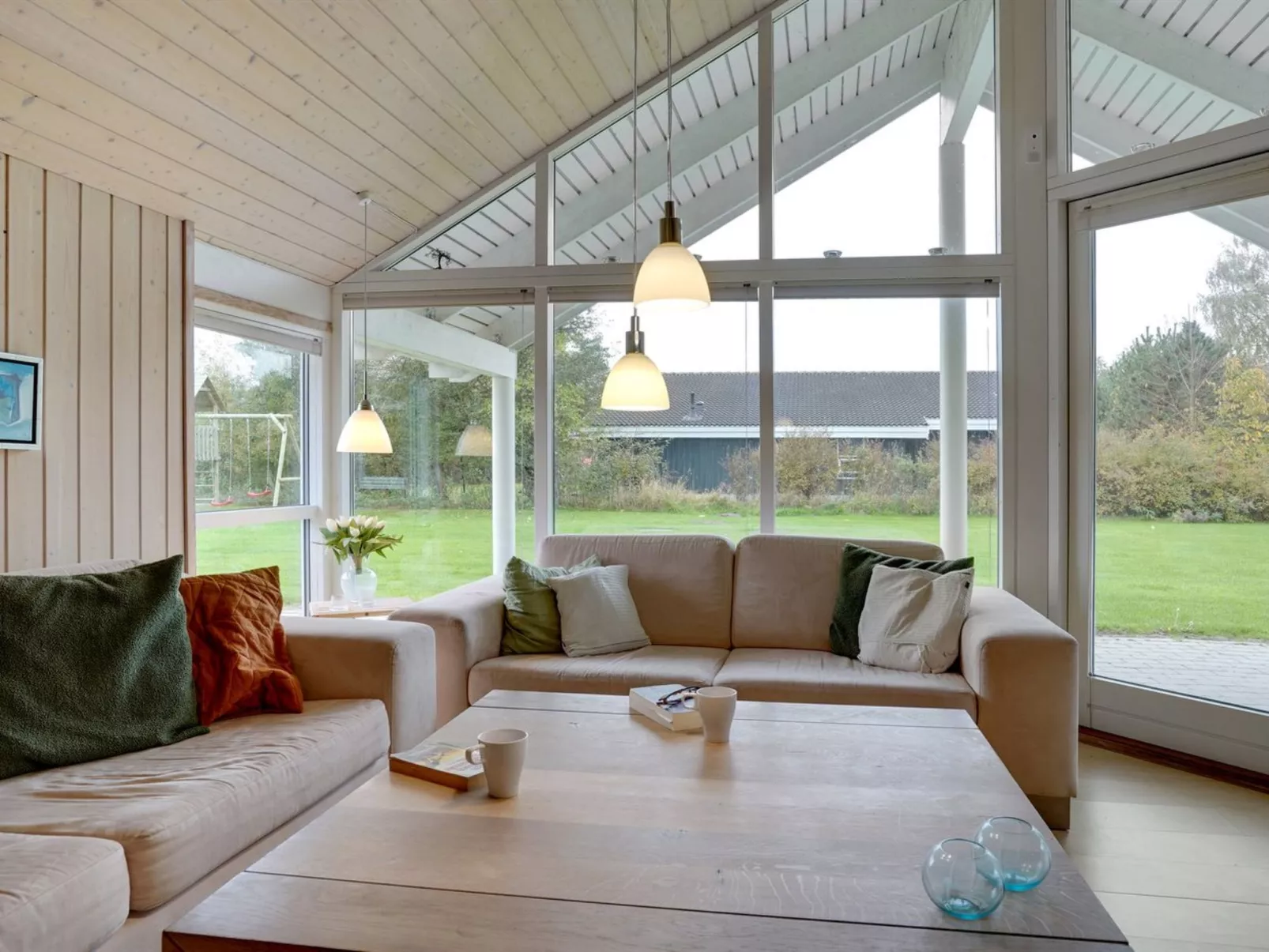"Enid" - 700m from the sea-Outside