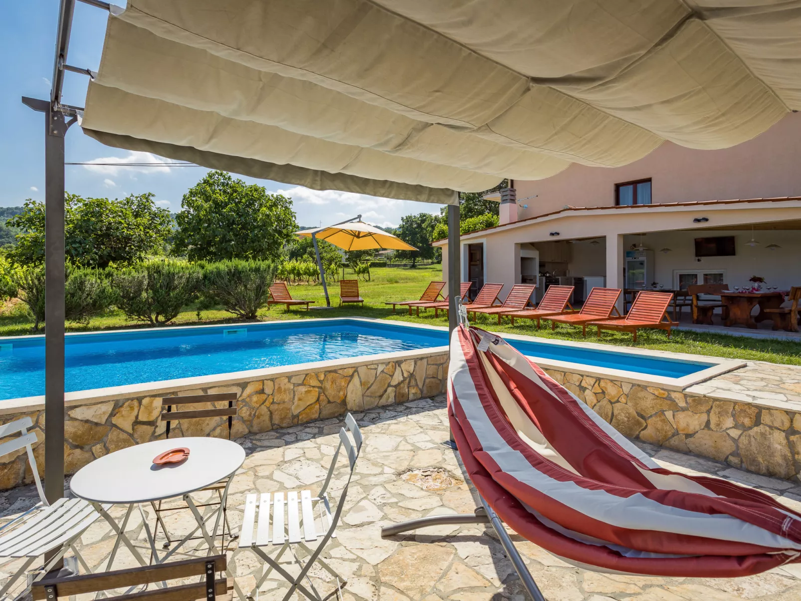 Villa Emanuela-Outside