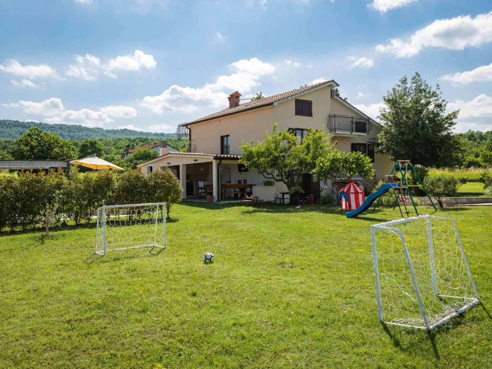 Villa Emanuela-Outside
