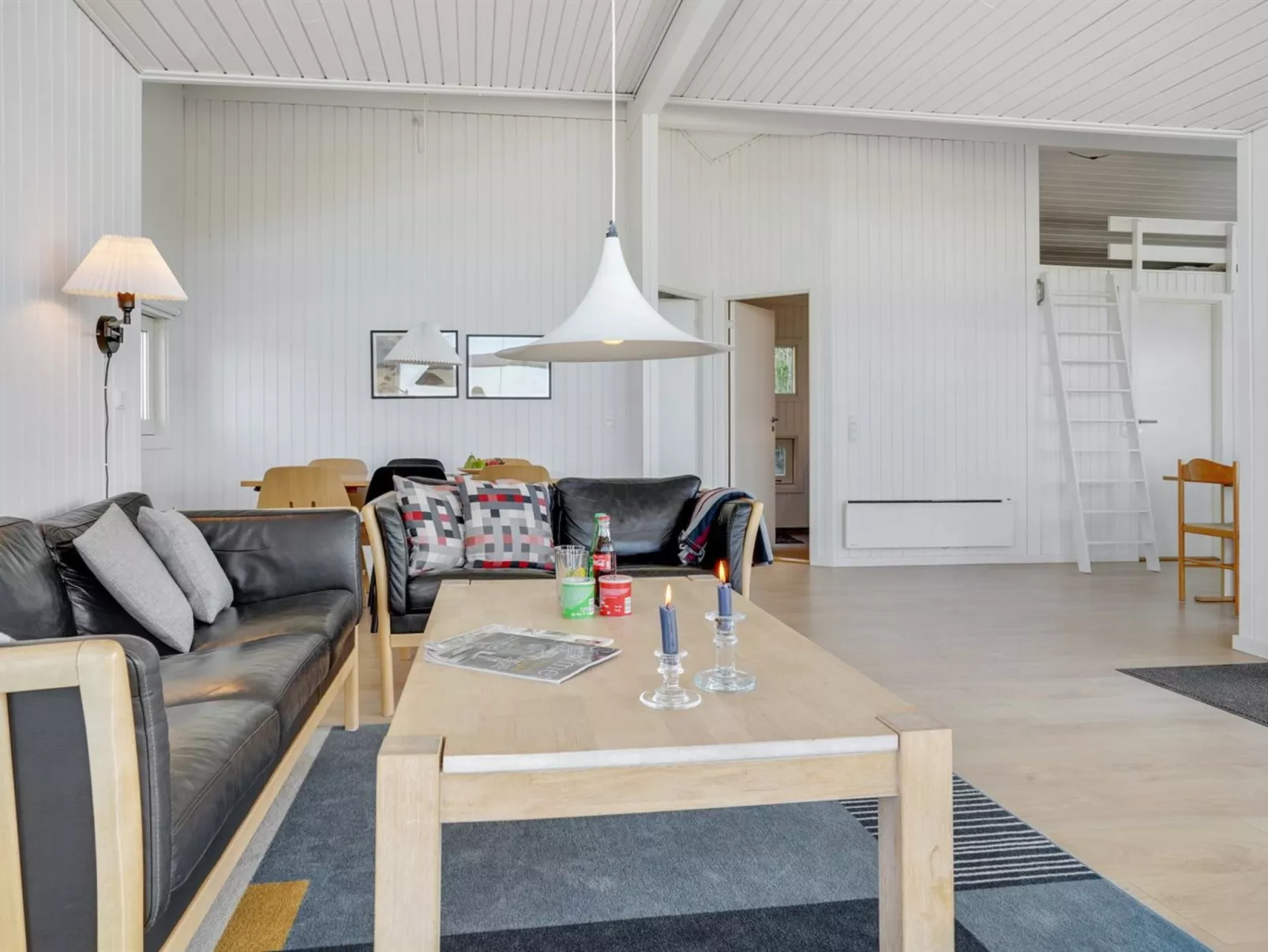 "Arnwith" - 20m from the sea-Inside