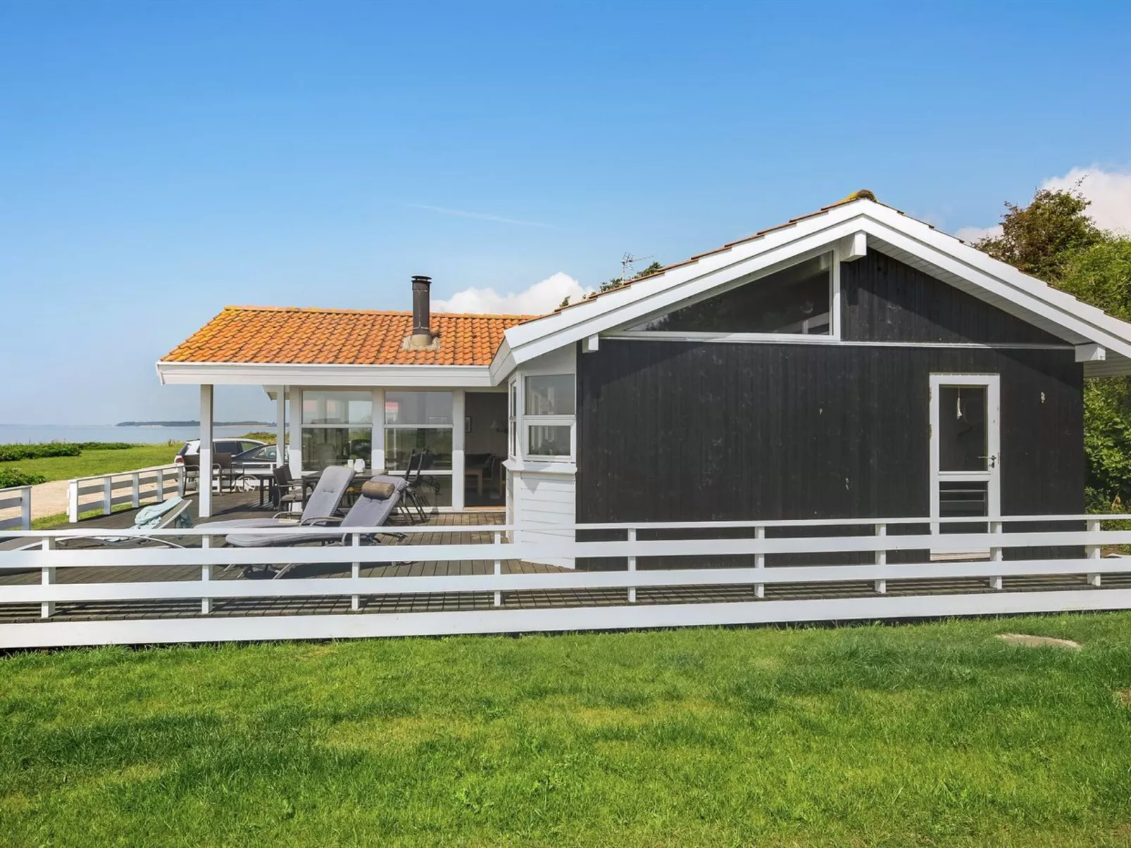 "Arnwith" - 20m from the sea-Outside