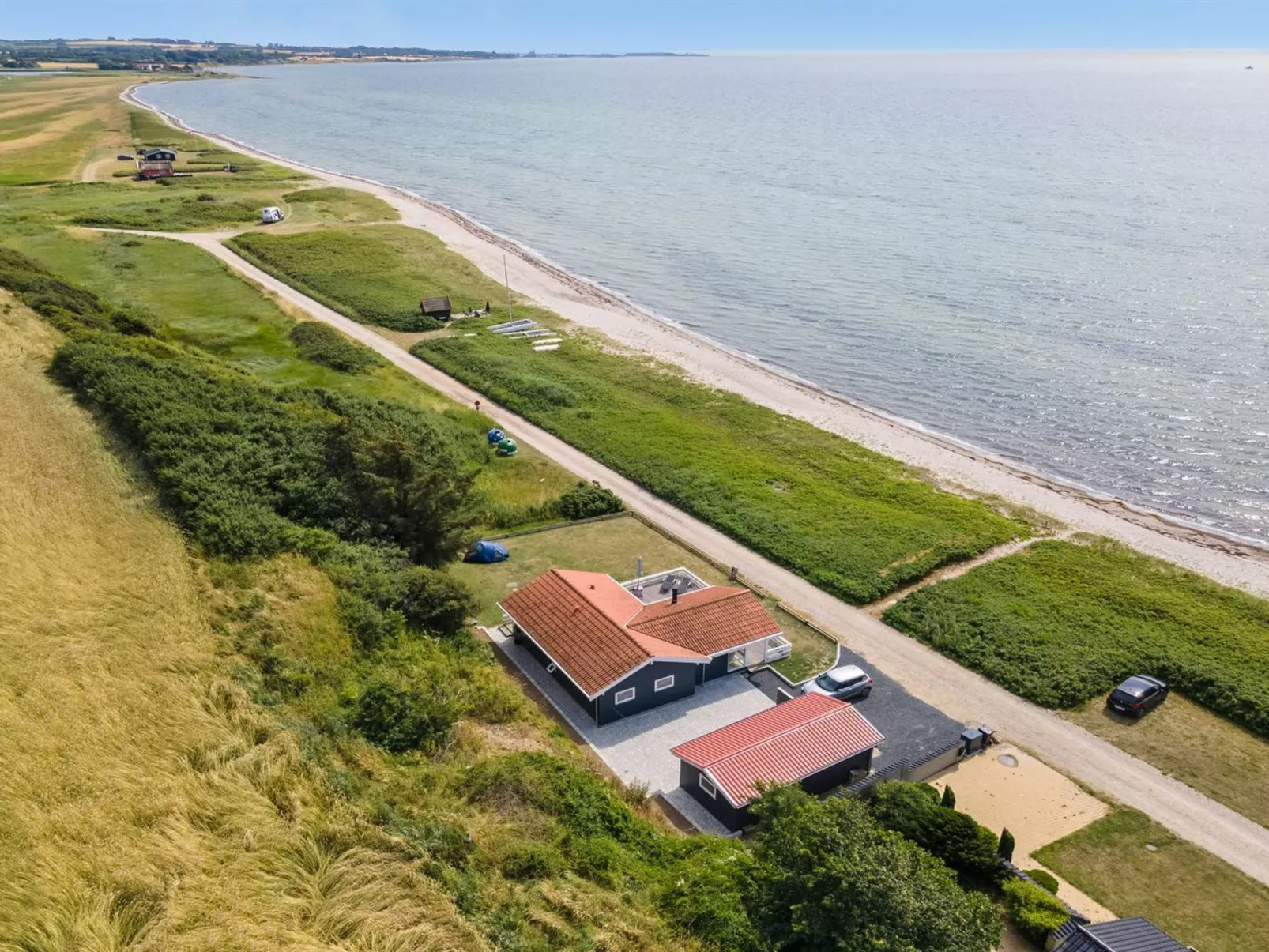 "Arnwith" - 20m from the sea-Outside