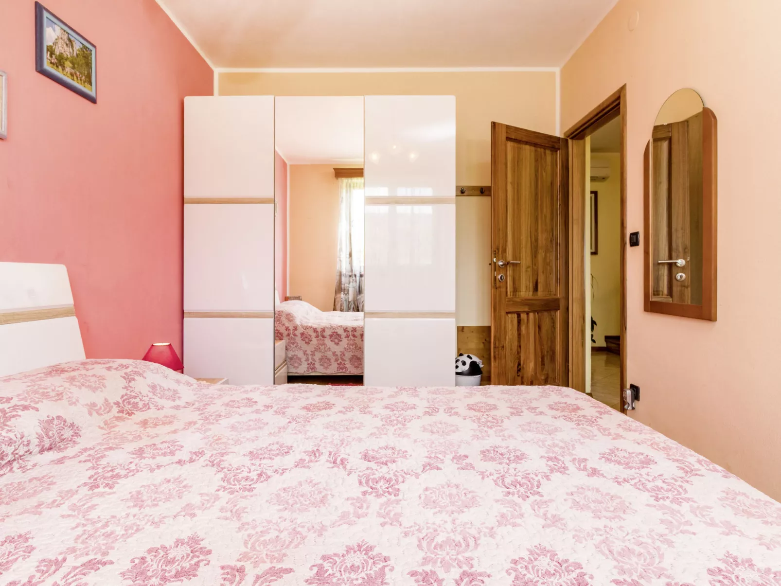 Villa Helena-Inside