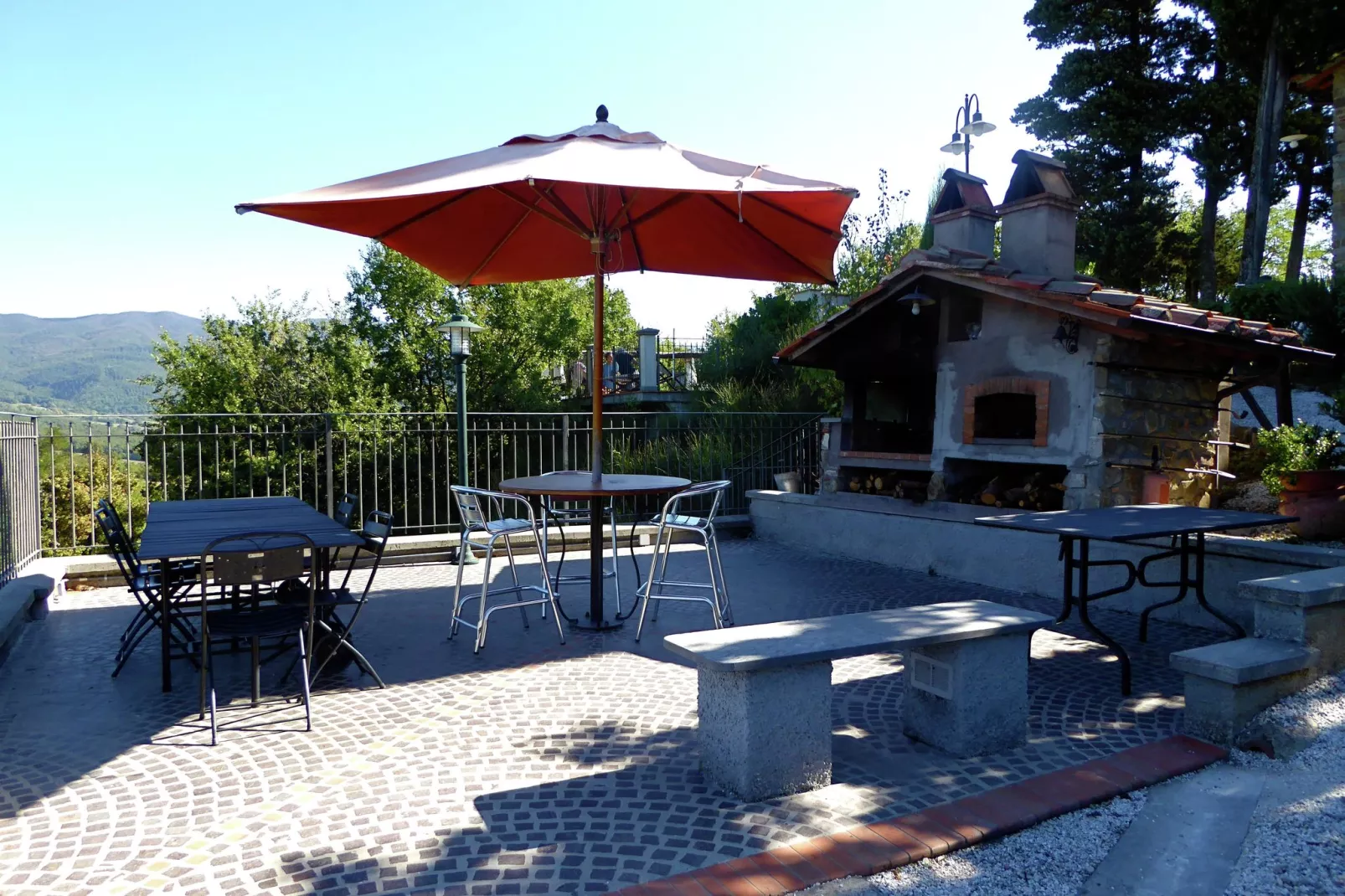 Melograno Otto-Facilities