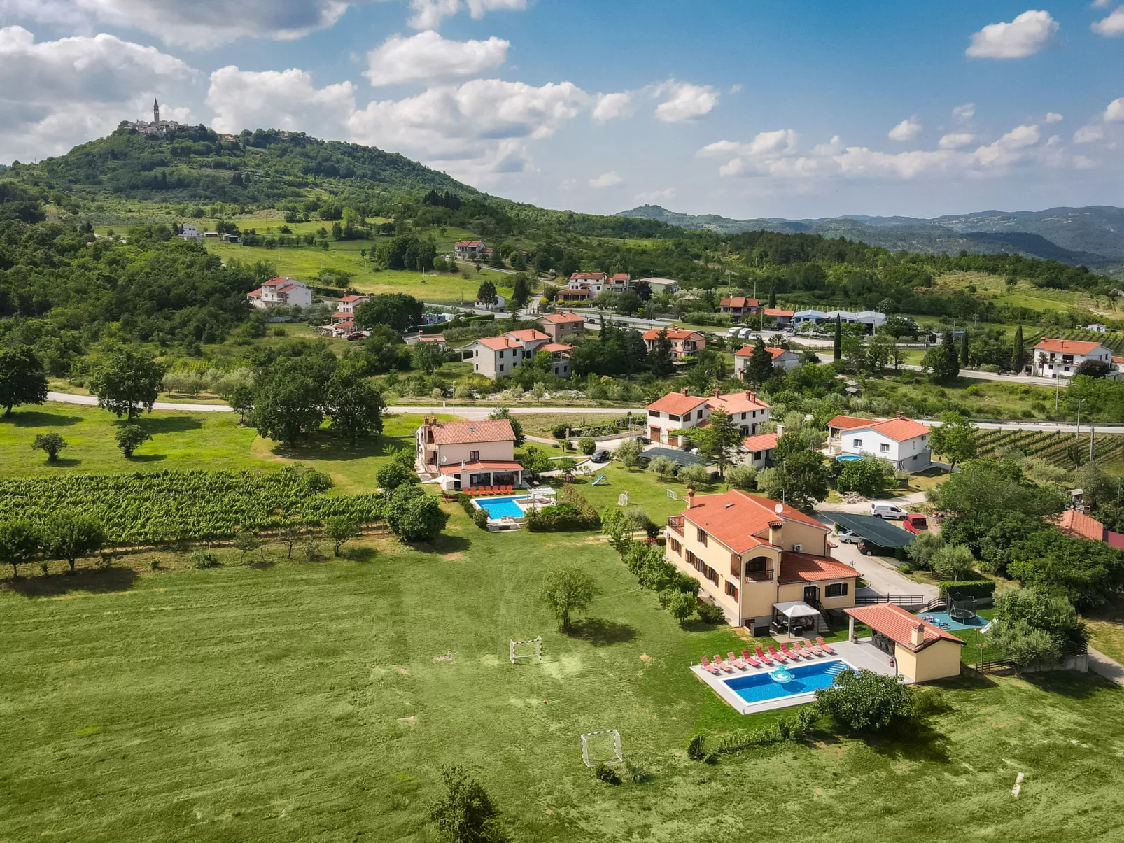 Villa Helena-Outside