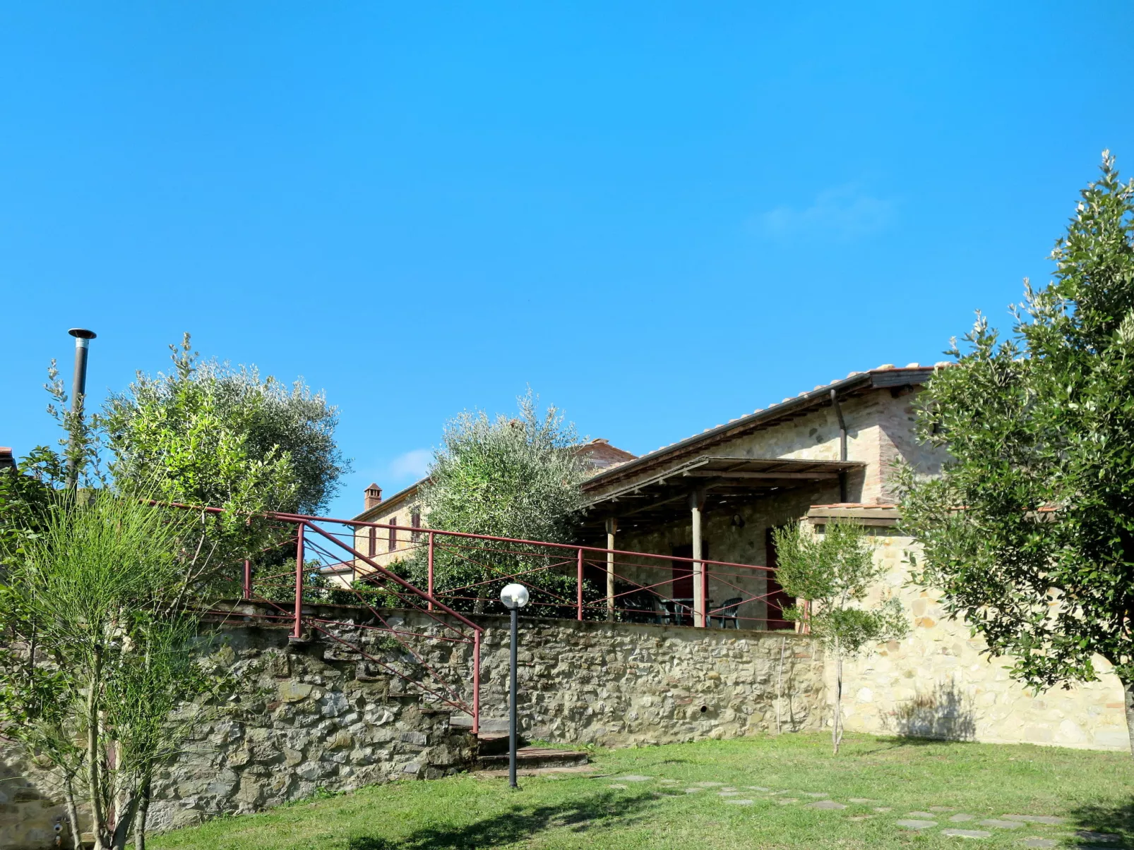 Ginestre 4-Outside