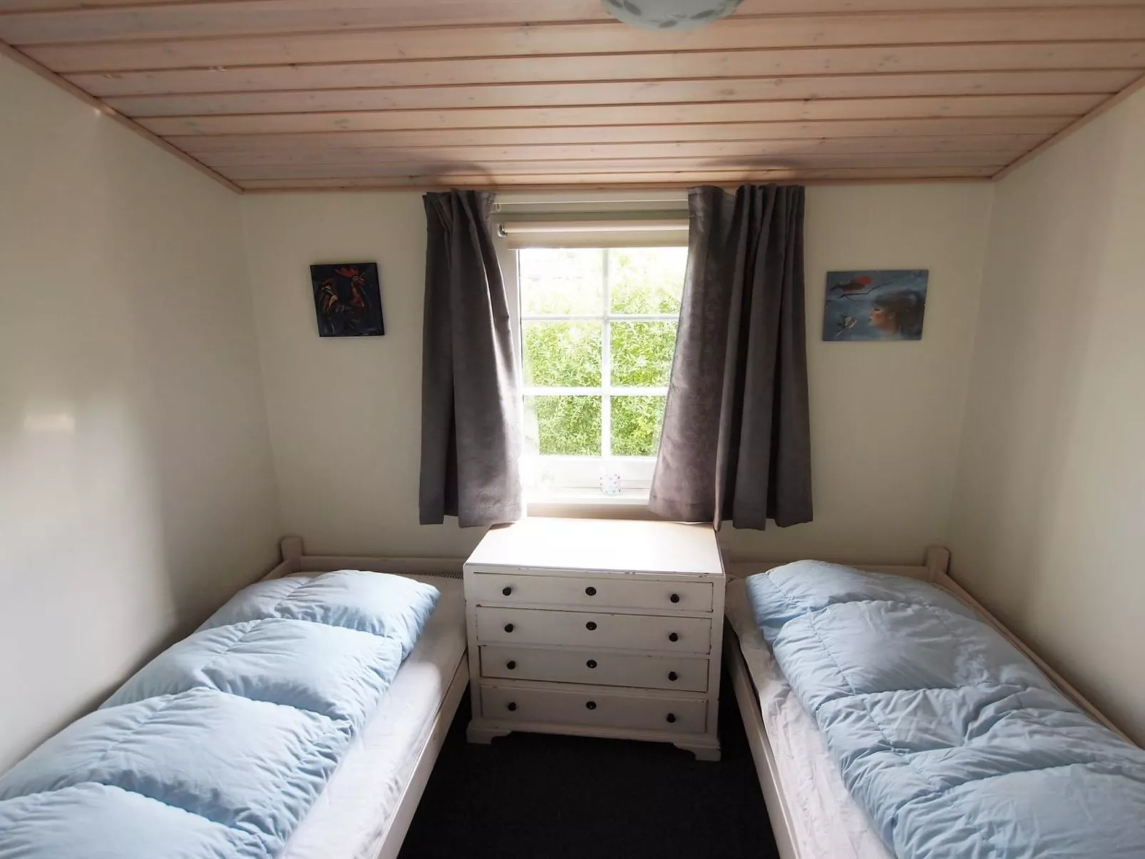 "Amy" - 150m from the sea-Inside