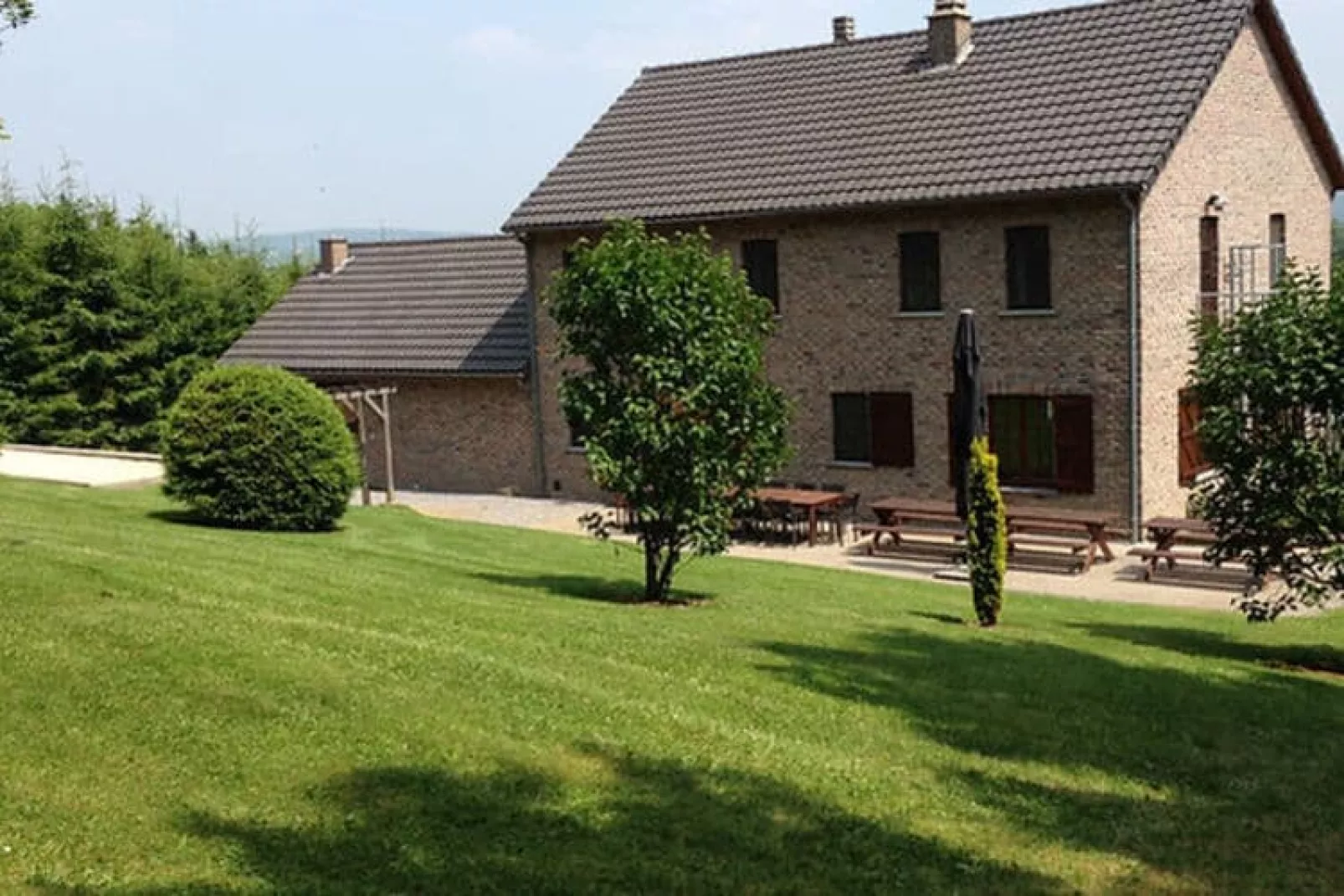 Le Bastillon-Exterior summer