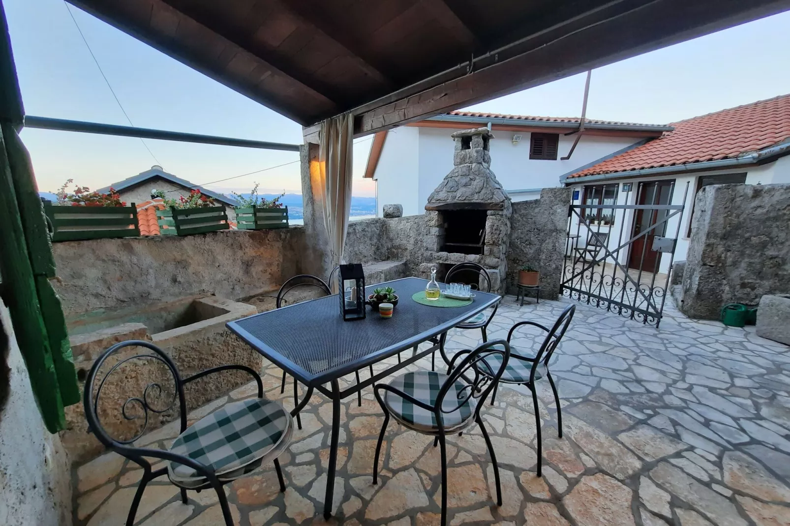 Holiday home Mikleus in Lovrec - Dobrec - ca 113 qm für 4 Erw 2 Kinder max 11 J-Outdoor