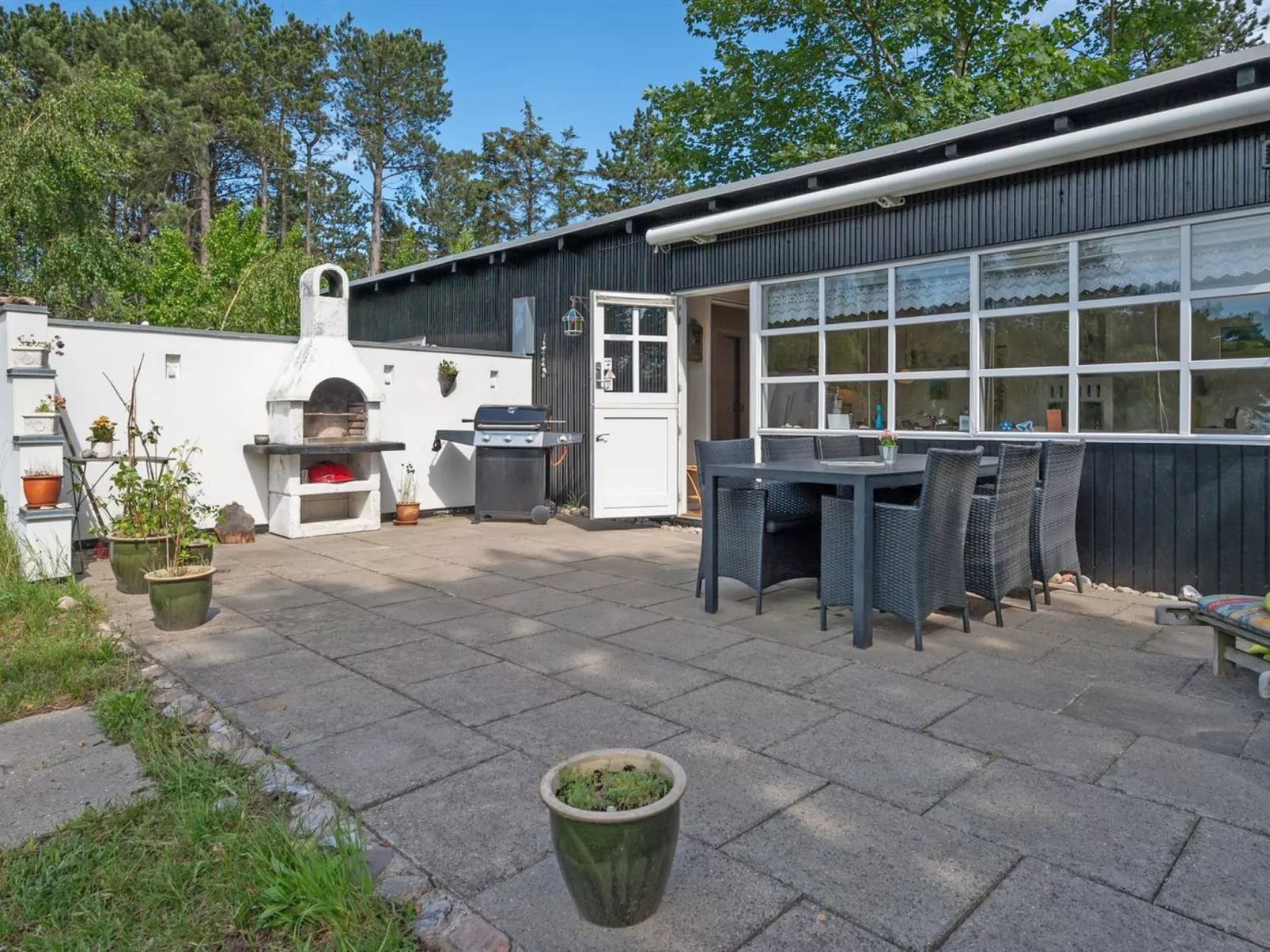 "Claudine" - 300m from the sea-Outside