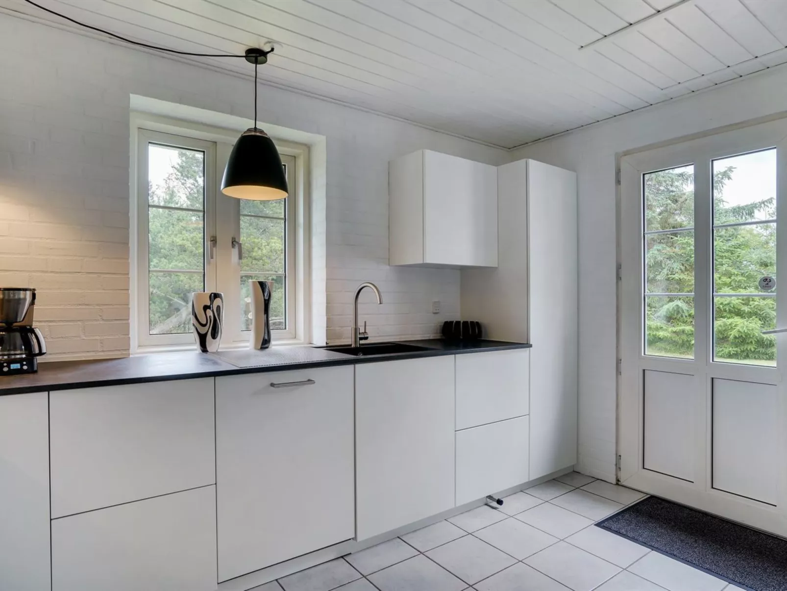 "Hjalmsvider" - 1km from the sea-Inside