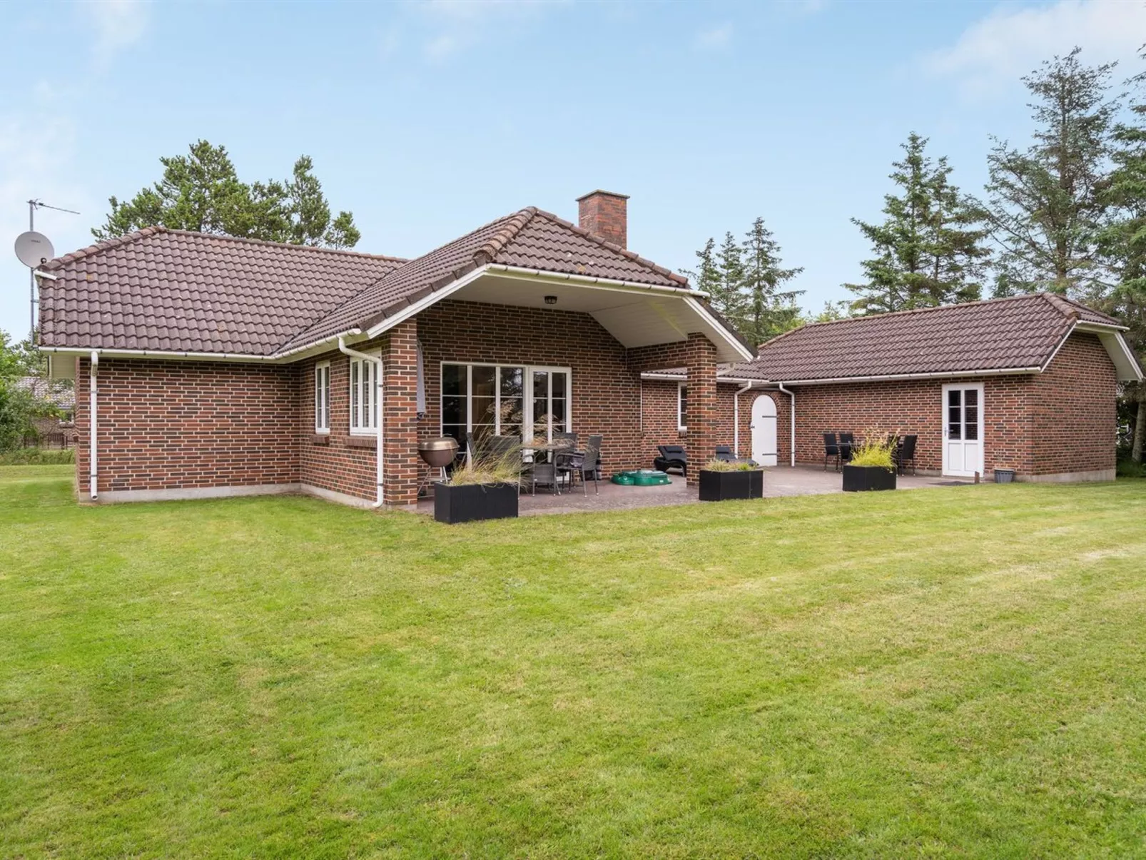 "Hjalmsvider" - 1km from the sea-Outside