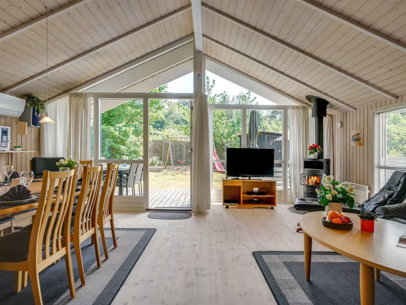"Sophi" - 425m from the sea-Inside