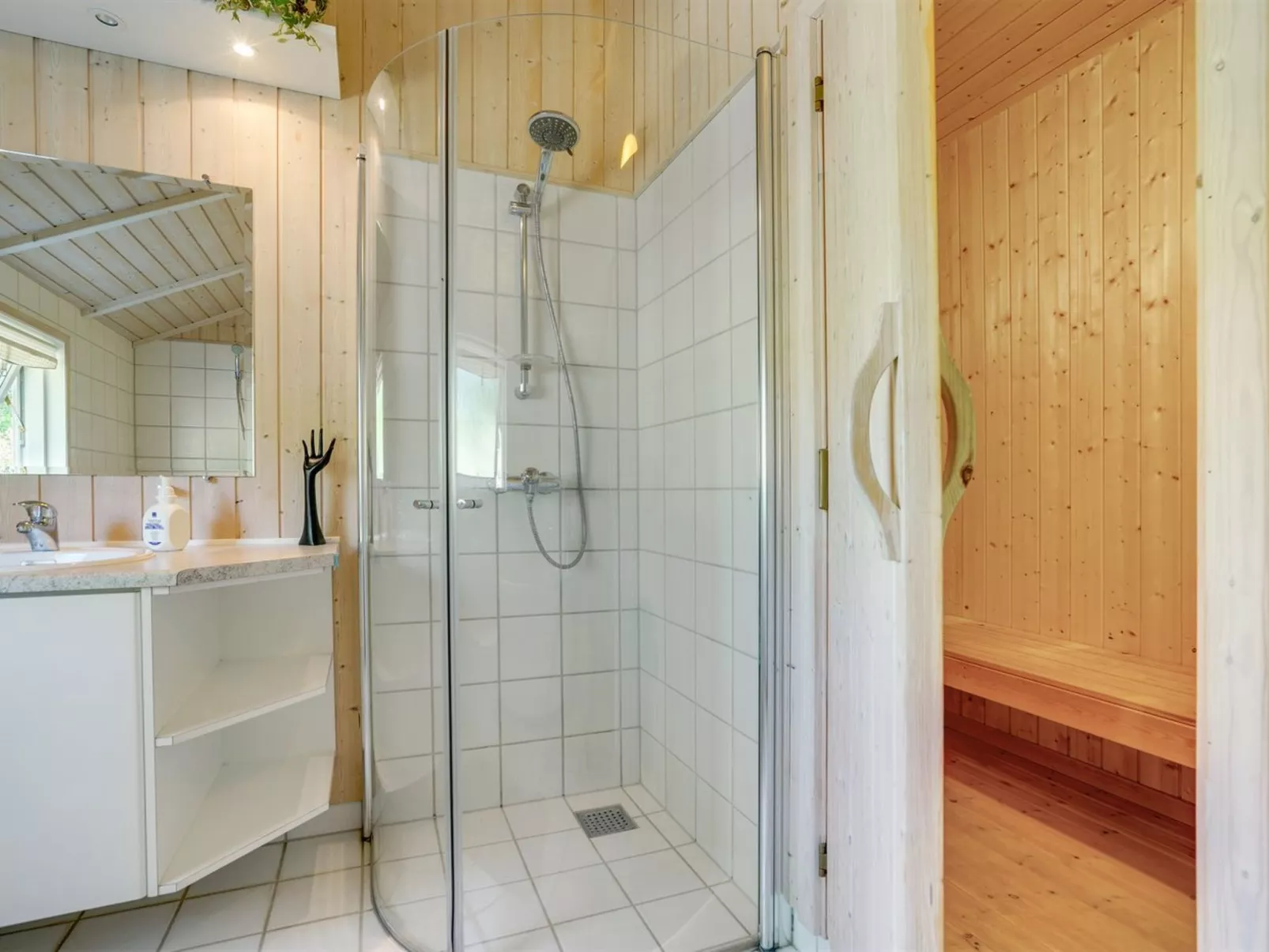 "Sophi" - 425m from the sea-Inside