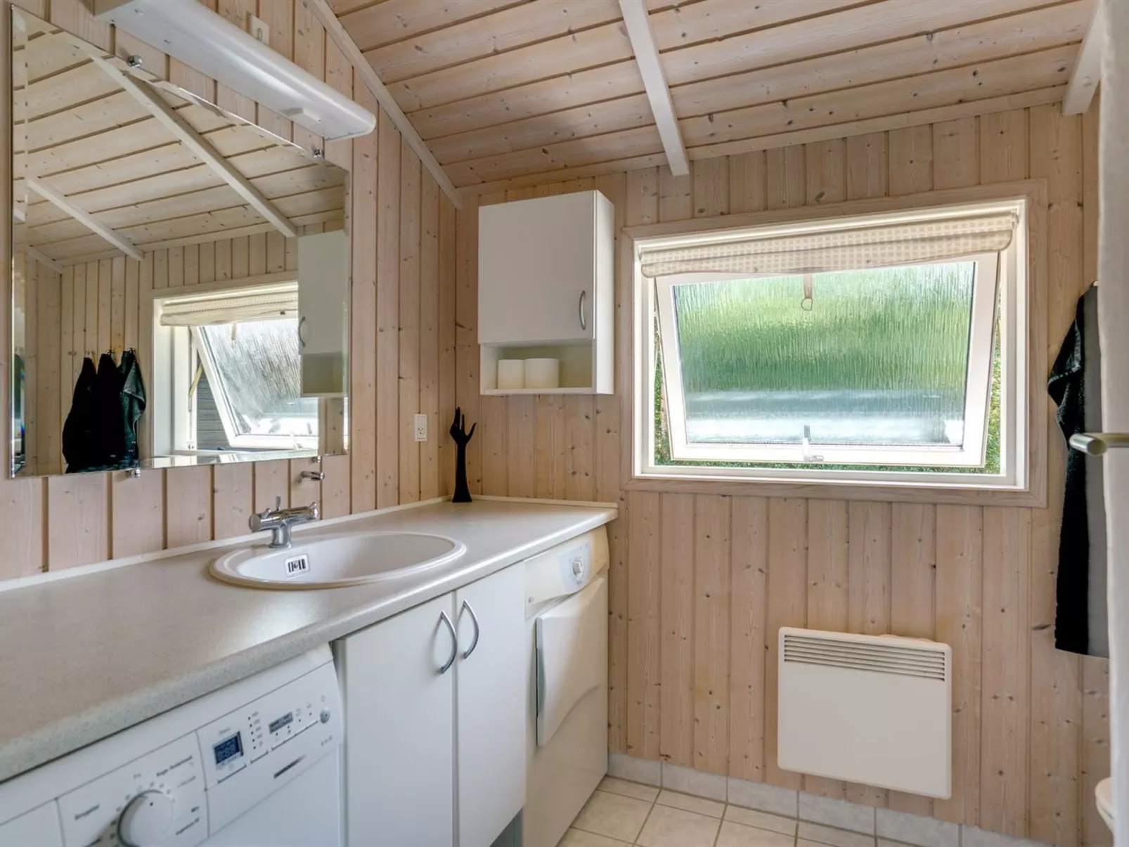 "Sophi" - 425m from the sea-Inside