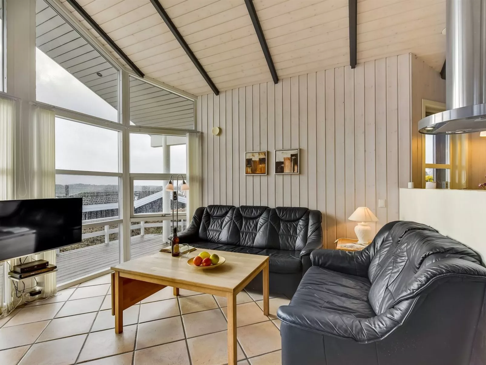 "Maj" - 150m from the sea-Drinnen