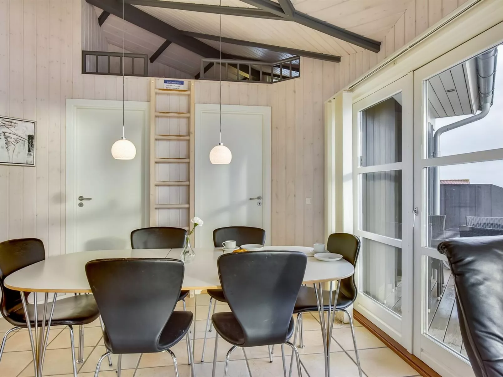 "Maj" - 150m from the sea-Drinnen