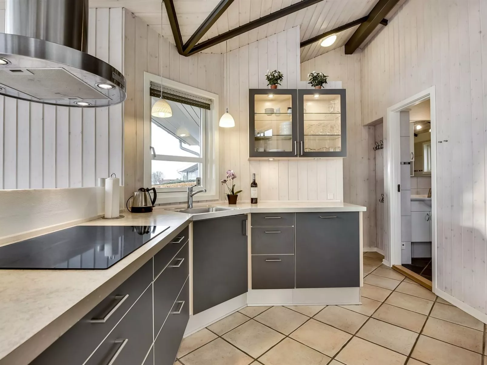 "Maj" - 150m from the sea-Drinnen