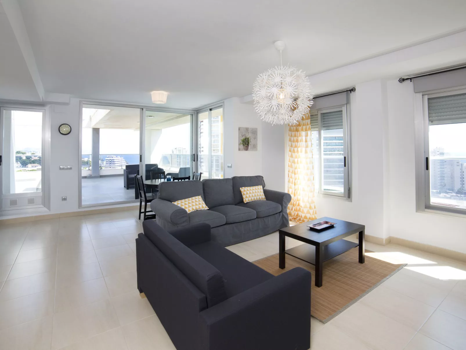 Costa Calpe-Inside