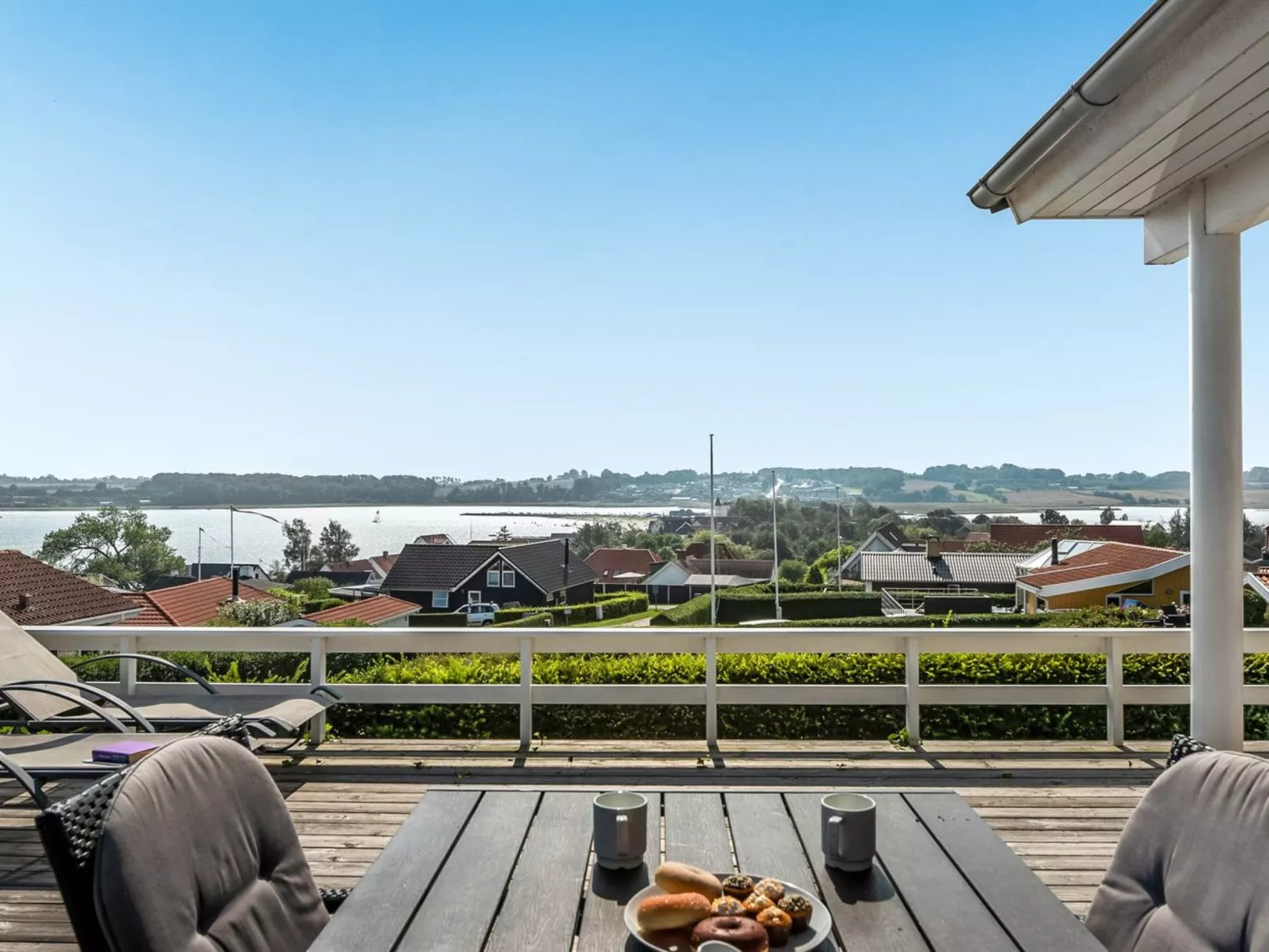"Maj" - 150m from the sea-Draußen