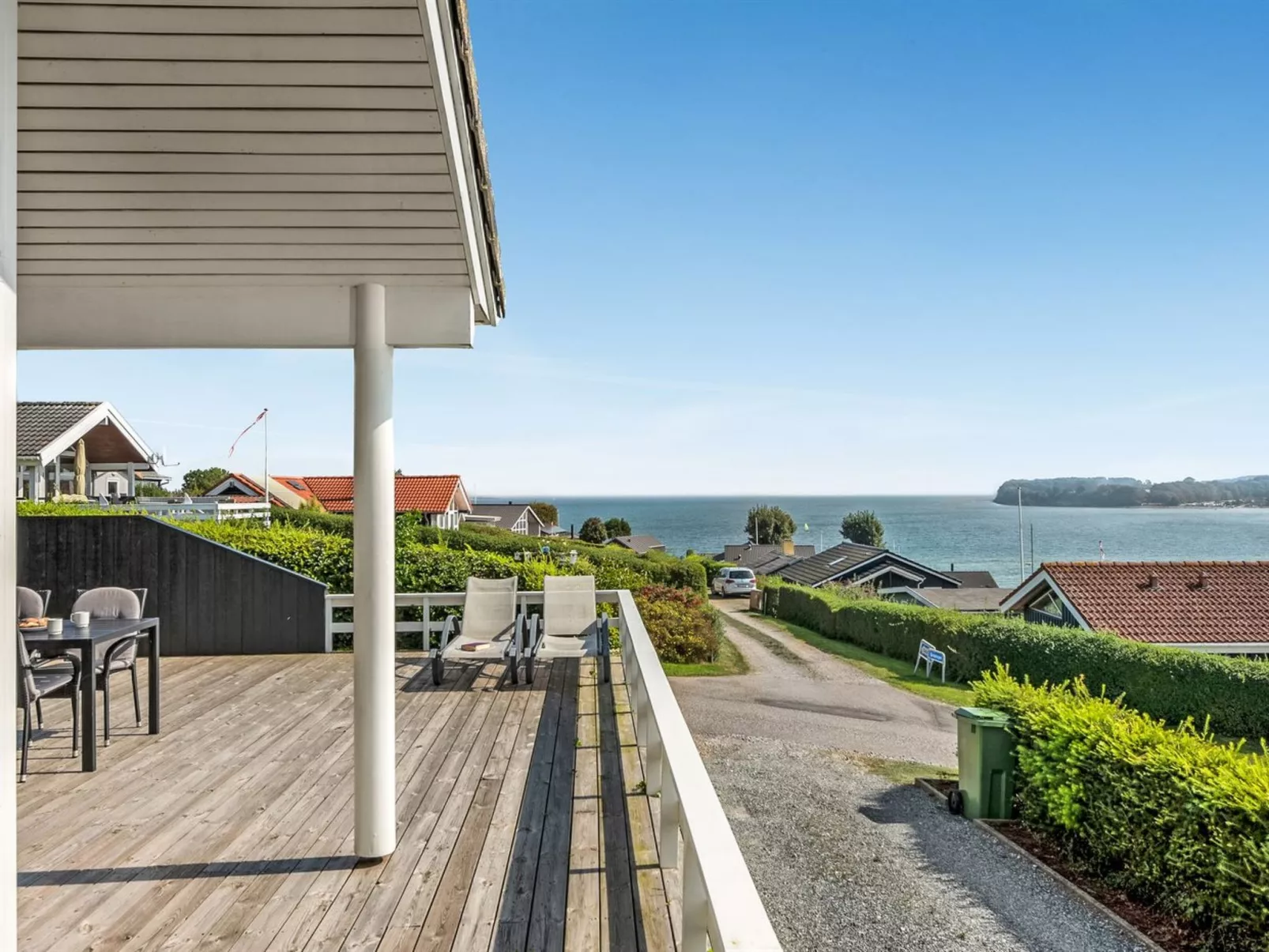 "Maj" - 150m from the sea-Draußen