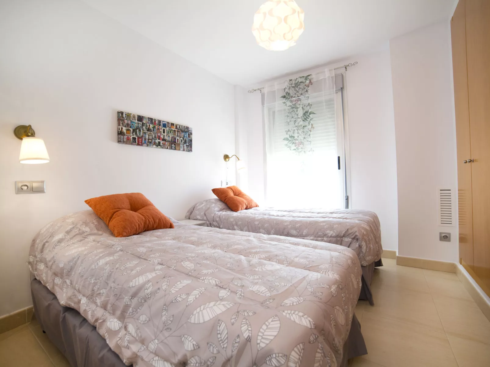Costa Calpe-Inside