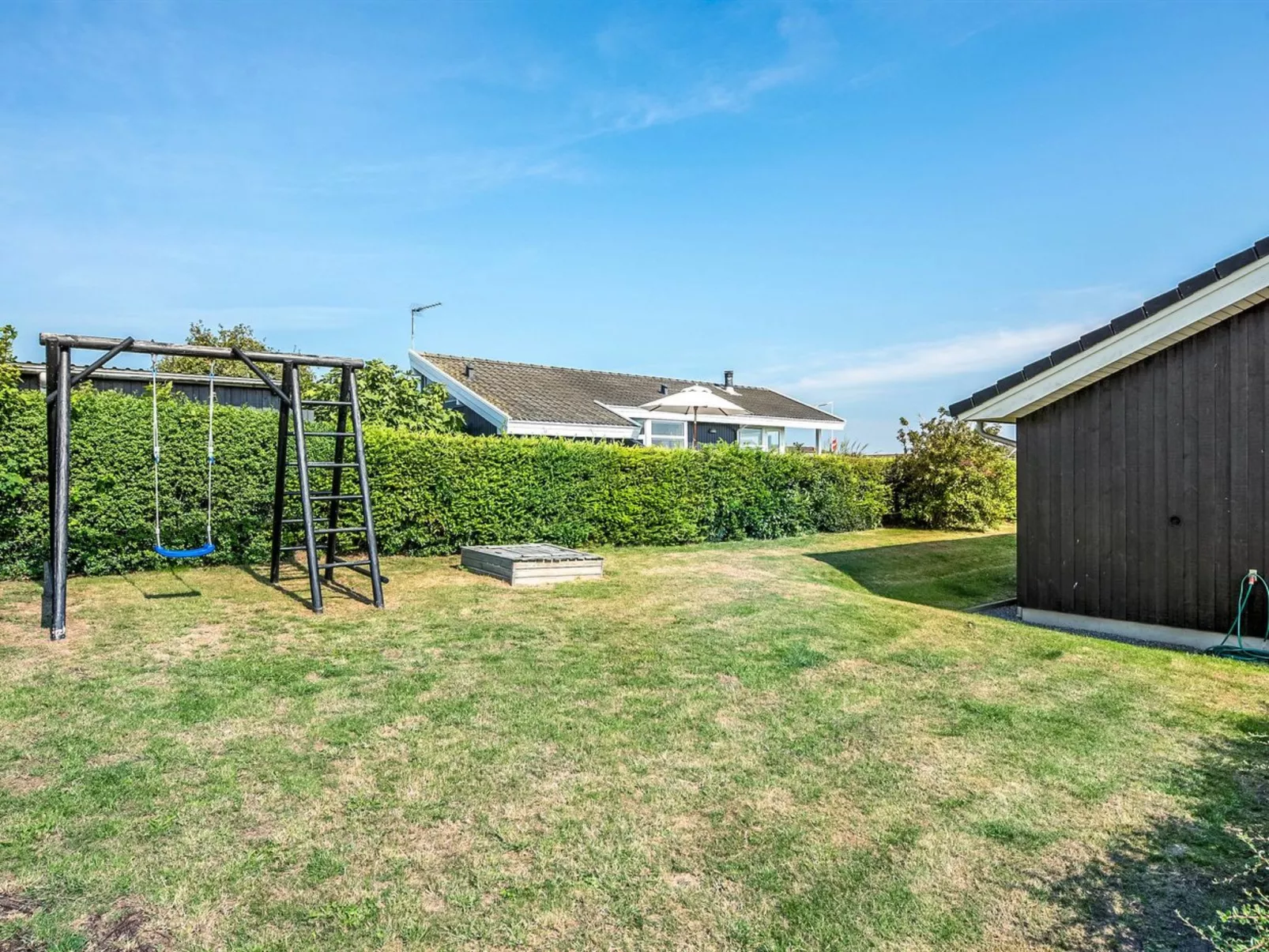 "Maj" - 150m from the sea-Draußen