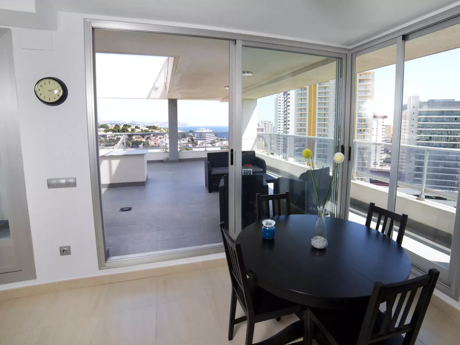 Costa Calpe-Inside