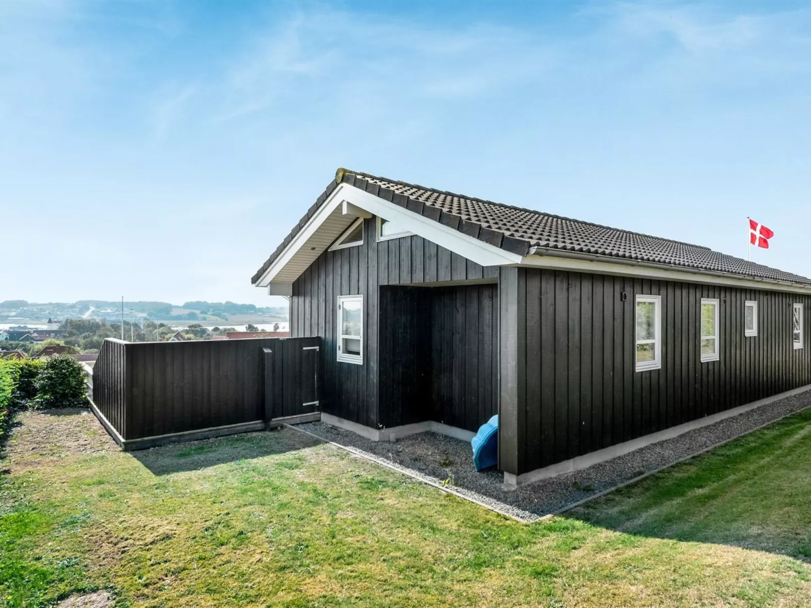 "Maj" - 150m from the sea-Draußen