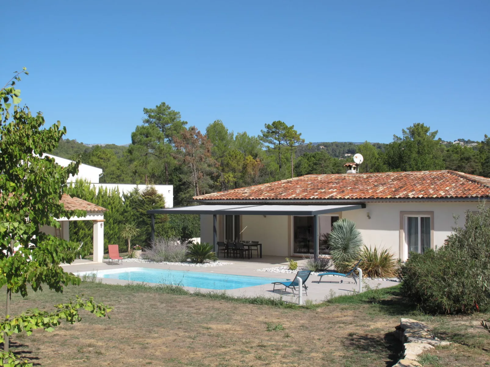 Villa D'Allongue-Outside