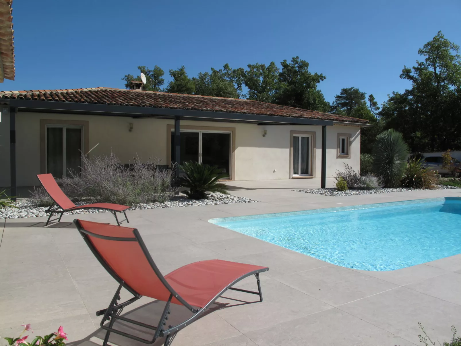 Villa D'Allongue-Outside