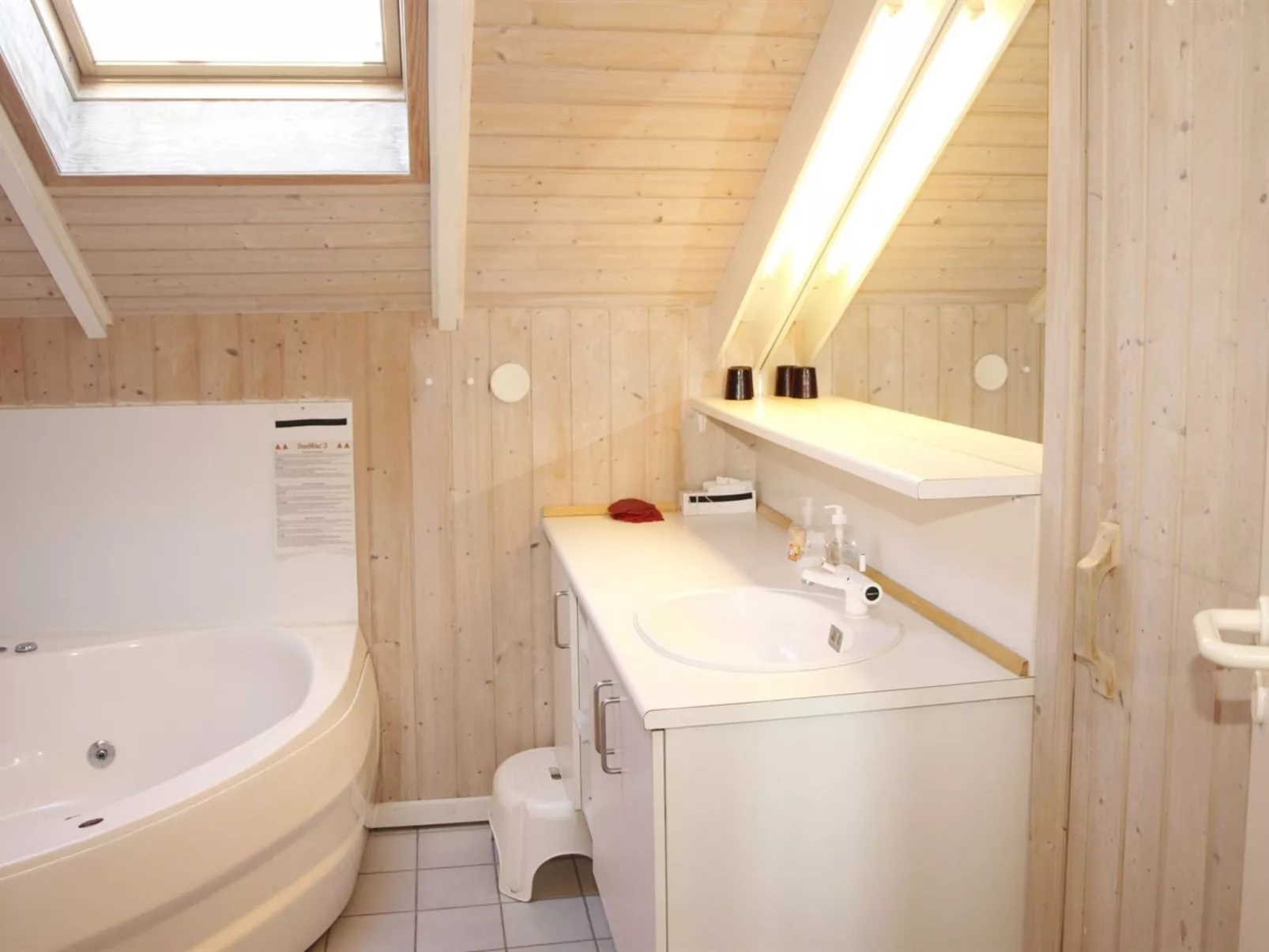 "Ascan" - 50m from the sea-Drinnen