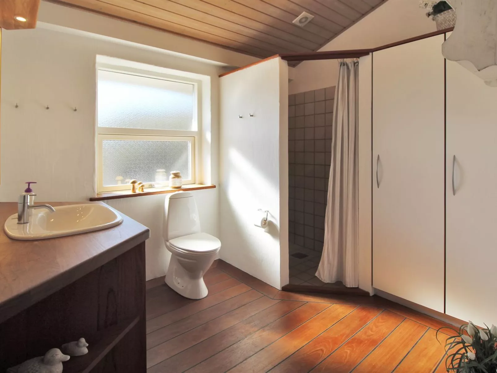 "Eelin" - 275m from the sea-Inside