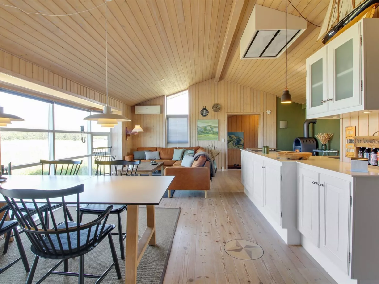 "Eelin" - 275m from the sea-Inside